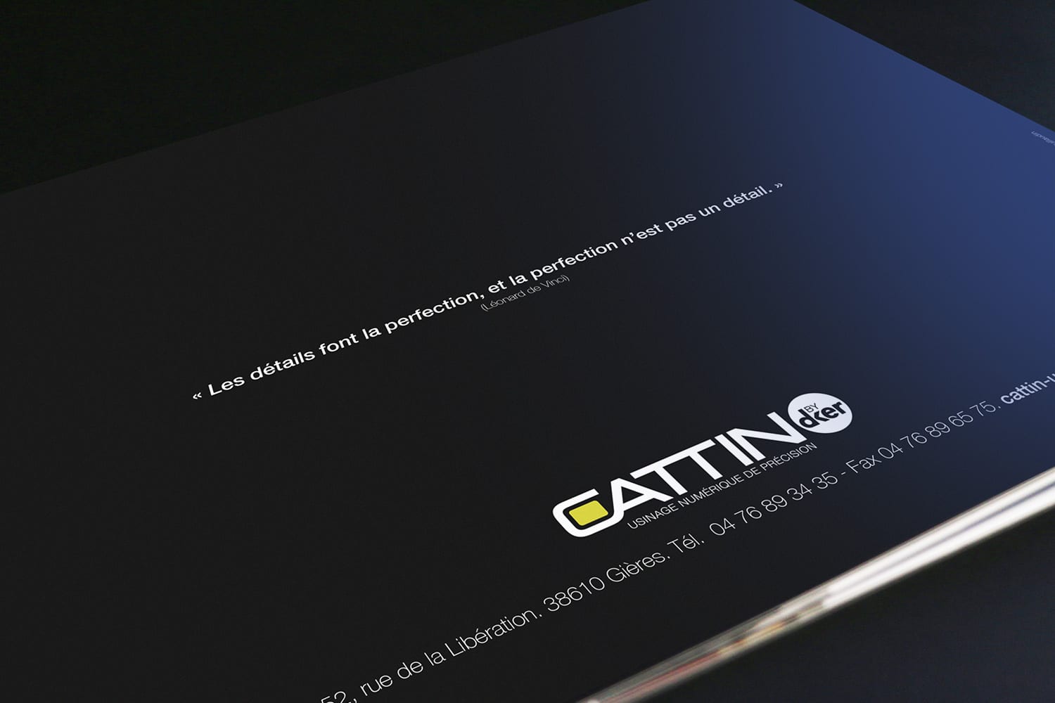 graphiste création plaquette